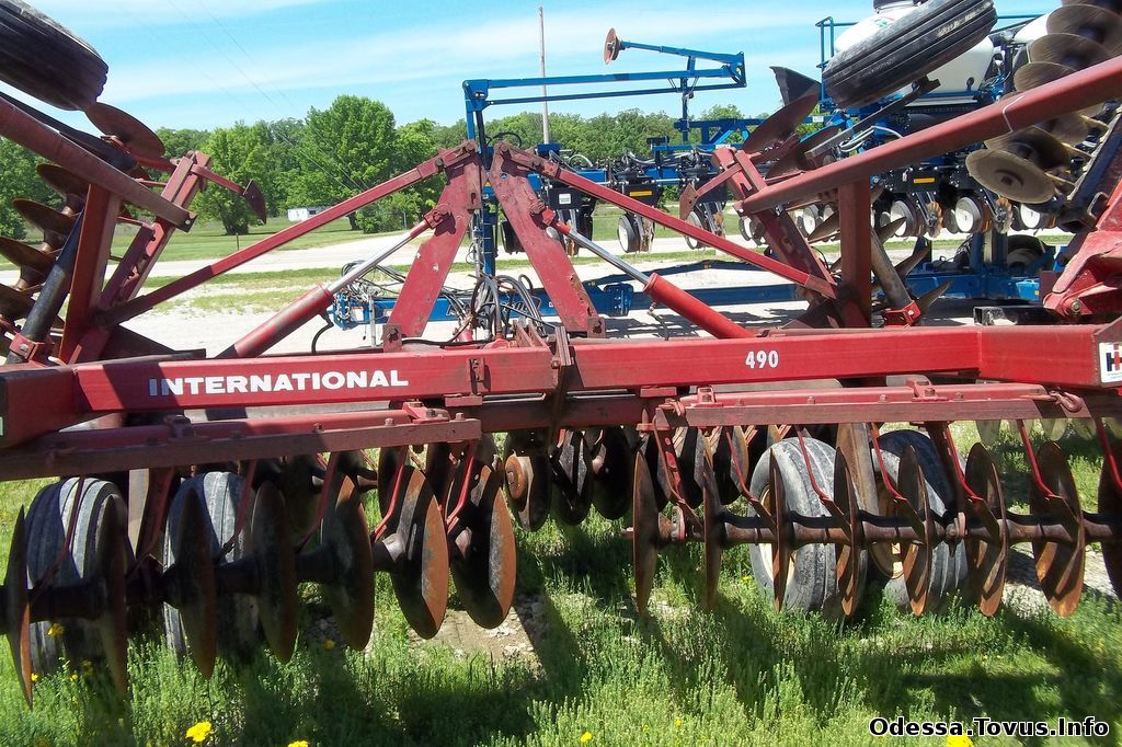 Продам Сельхозтехника в Украине. Дисковая борона CASE IH International  490 под трактор 200л. Б/у (Одесса)